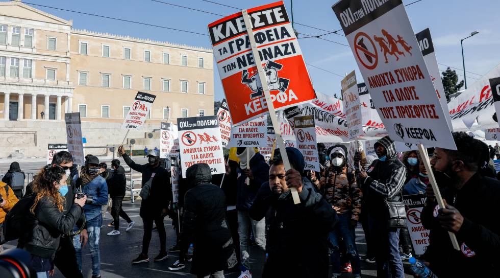 «Όχι στον πόλεμο – Καλοδεχούμενοι οι πρόσφυγες»