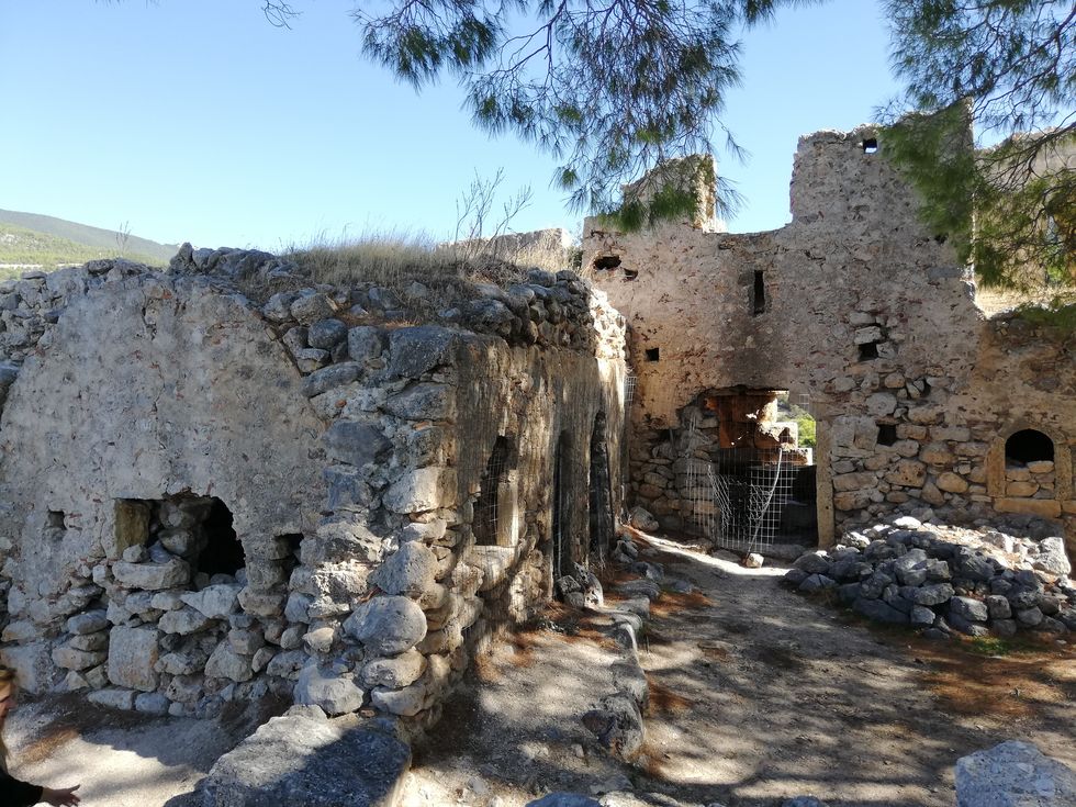Το άγνωστο κάστρο της Δυτικής Αττικής