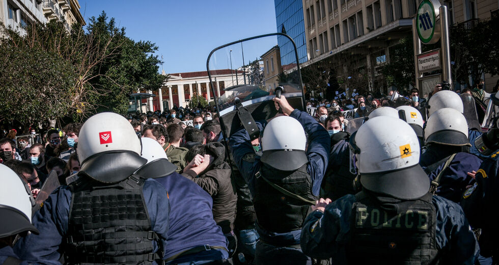 «Οχι» στο νομοσχέδιο Κεραμέως- Χρυσοχοΐδη