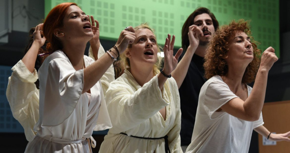 Ξανά στο παιδικό δωμάτιο