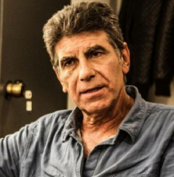 Τρίζουν τα κόκαλα της Μελίνας Μερκούρη με τα «χρυσόβουλα»