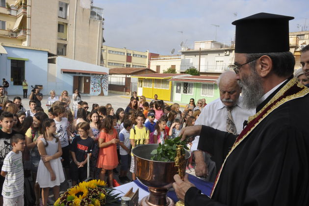 «Ο τρόπος που διδάσκονται τα Θρησκευτικά θυμίζει Μεσαίωνα»