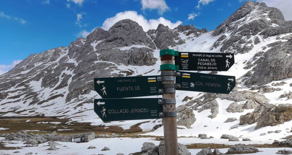 Πεζοπορώντας στα όρη Picos de Europa στη Βορειοδυτική Ισπανία