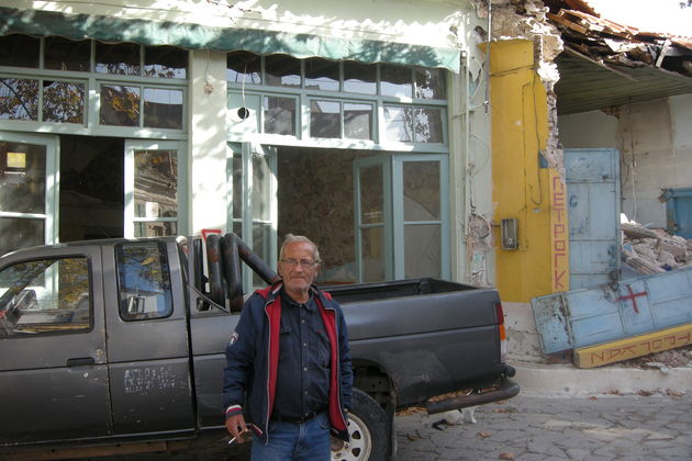 Ερημο χωριό η Βρίσα της Λέσβου έξι μήνες μετά τον σεισμό