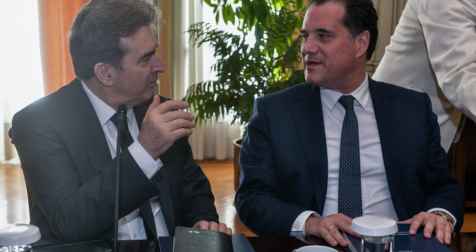 Διχόνοια και πολυγλωσσία στην κυβέρνηση