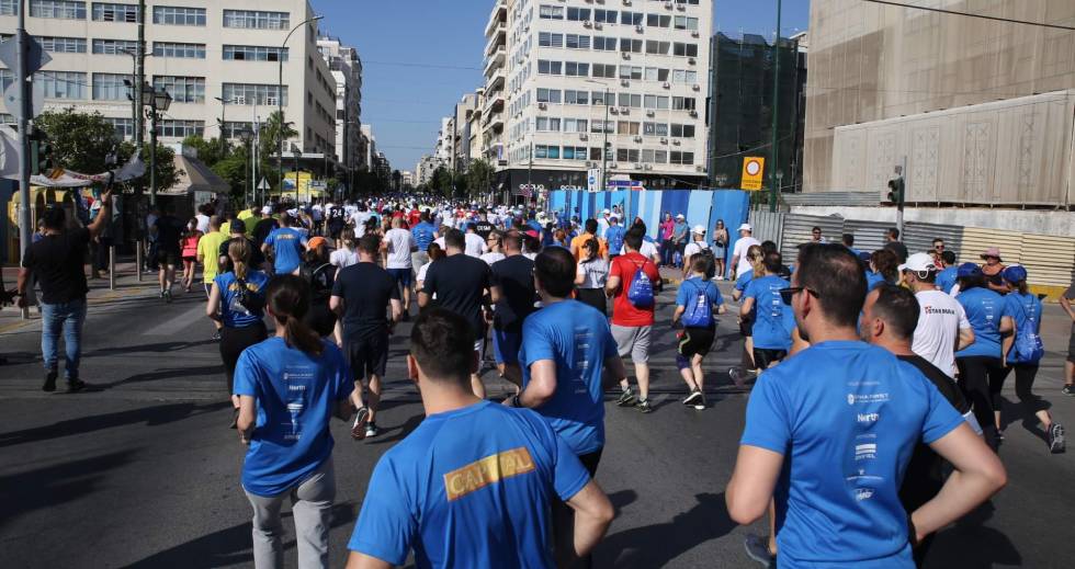 Γέμισε δρομείς ο Πειραιάς για το «POSIDONIA RUNNING EVENT»