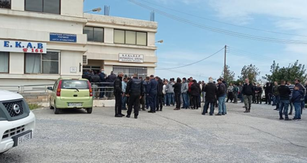 Υπό κατάληψη η Διεύθυνση Δασών Ρεθύμνου – Νέες κινητοποιήσεις για τους δασικούς χάρτες