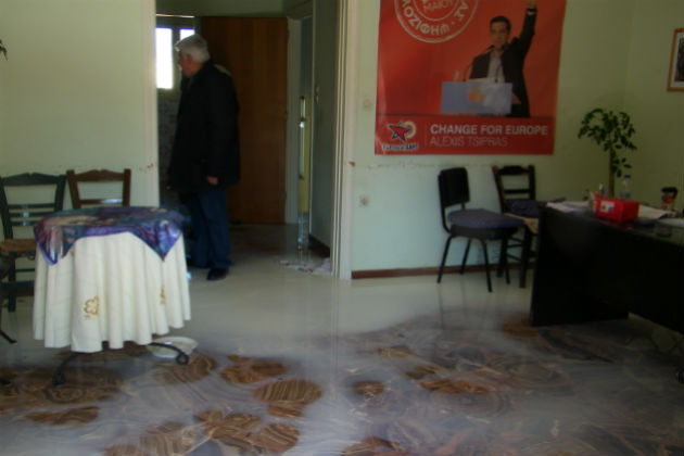 Δύο… μπλόκα στα μπλόκα