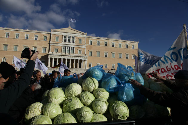 Με ψήφισμα στη Βουλή ολοκληρώθηκε το συλλαλητήριο των αγροτών