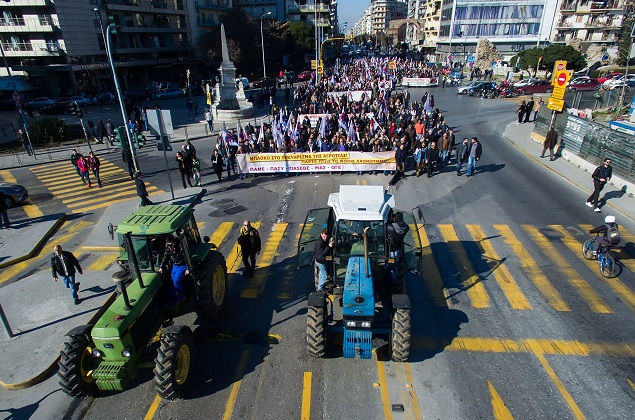 Διακομματική επιτροπή ζητούν οι αγρότες