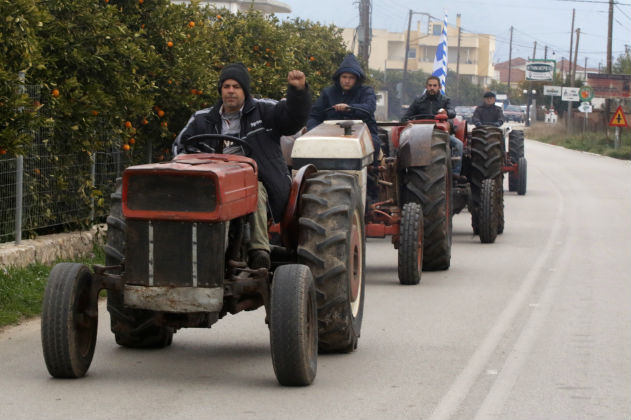 Αναζητούν τα επόμενα βήματά τους οι αγρότες στα μπλόκα