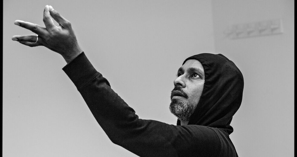 «Ξορκίζοντας το Κακό» με μια χορευτική τελετουργία