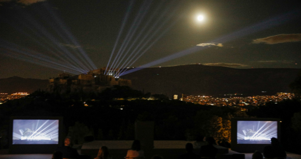 Νέος φωτισμός στην Ακρόπολη
