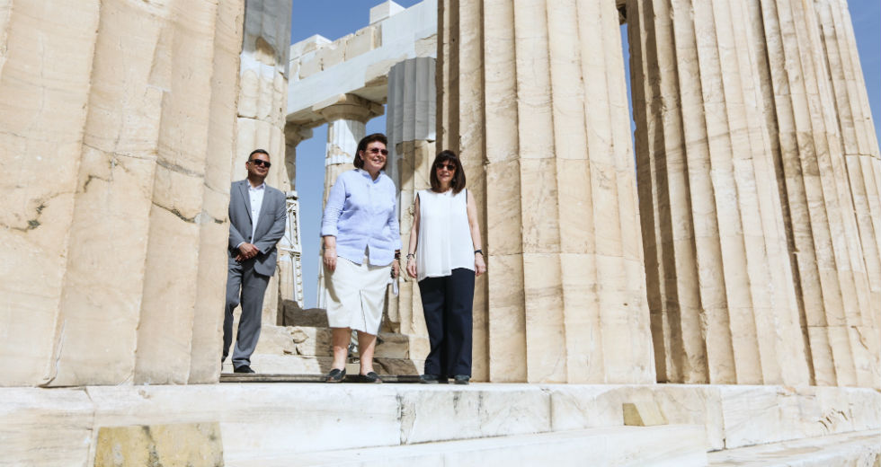 Στην Ακρόπολη η ΠτΔ, πρώτη ημέρα ανοίγματος των αρχαιολογικών χώρων