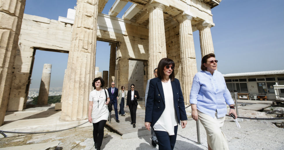 Στην Ακρόπολη η ΠτΔ, πρώτη ημέρα ανοίγματος των αρχαιολογικών χώρων