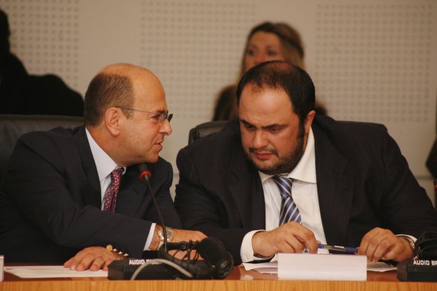 Ο επίδοξος καναλάρχης και οι εντιμότατοι φίλοι του