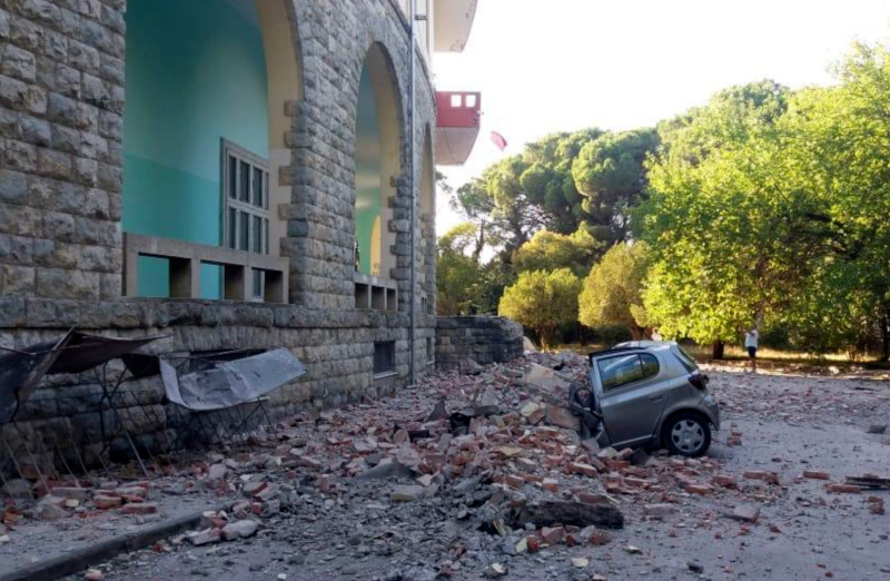 Καταστροφές και δεκάδες τραυματίες από το σεισμό στην Αλβανία
