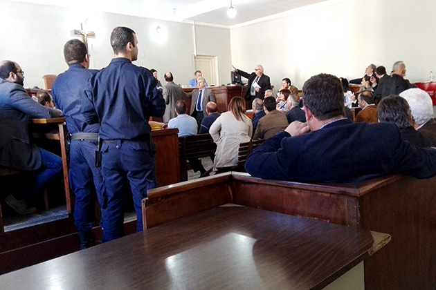 Βγήκαν «λάδι» για την καταπάτηση του αιγιαλού
