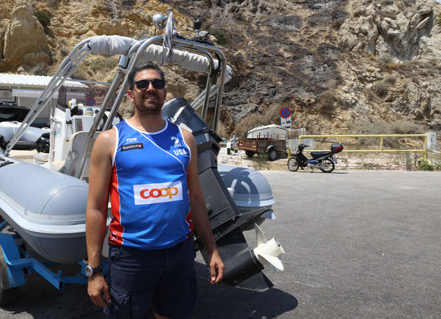 Αλληλεγγύη, το λουλούδι που ανθίζει μέσα από φλόγες και στάχτες