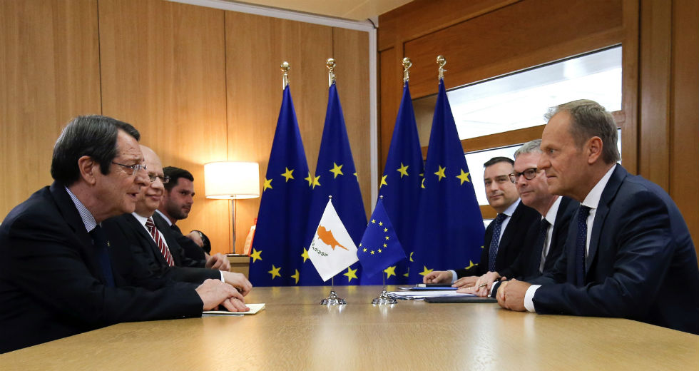 «Στοχευμένα μέτρα» κατά της Τουρκίας εξετάζουν οι «28»