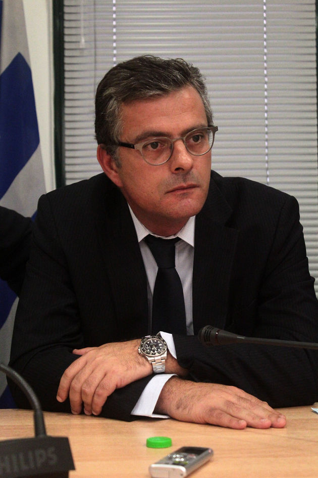 Στον Συνήγορο του Πολίτη για την ασφάλιση