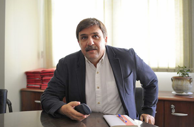 Πολιτικοί διαξιφισμοί για τους εμβολιασμούς