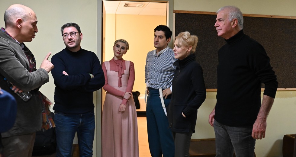 Πολιτική κινητικότητα μετά την υποβάθμιση των πτυχίων των καλλιτεχνών