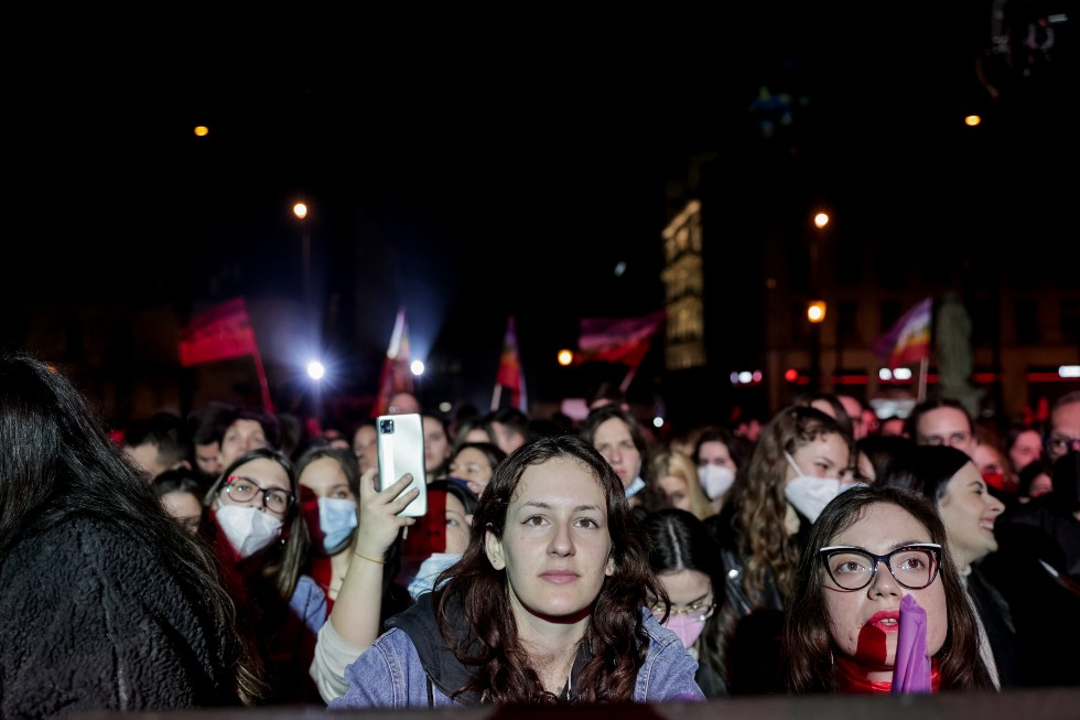 Η καρδιά της Ελλάδας χτύπησε «αντιπολεμικά» στα Προπύλαια