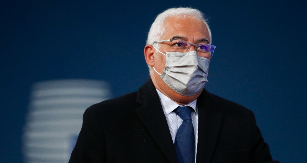 Χορεύει γύρω από την «Ο» η Ευρώπη, με μέτρα λίγο πριν από τα Χριστούγεννα