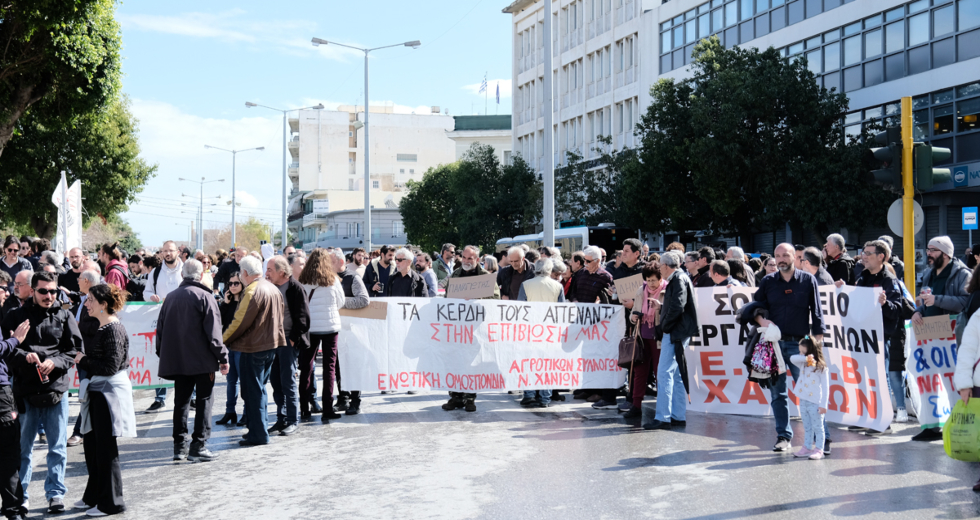 Οργή για τα Τέμπη – Διαδηλώσεις σε όλη την Κρήτη