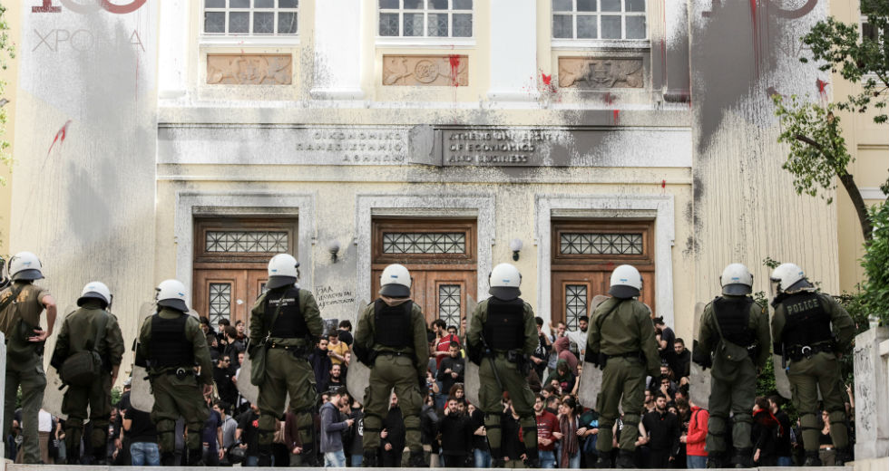 Έντονες αντιδράσεις μετά την εισβολή στην ΑΣΟΕΕ