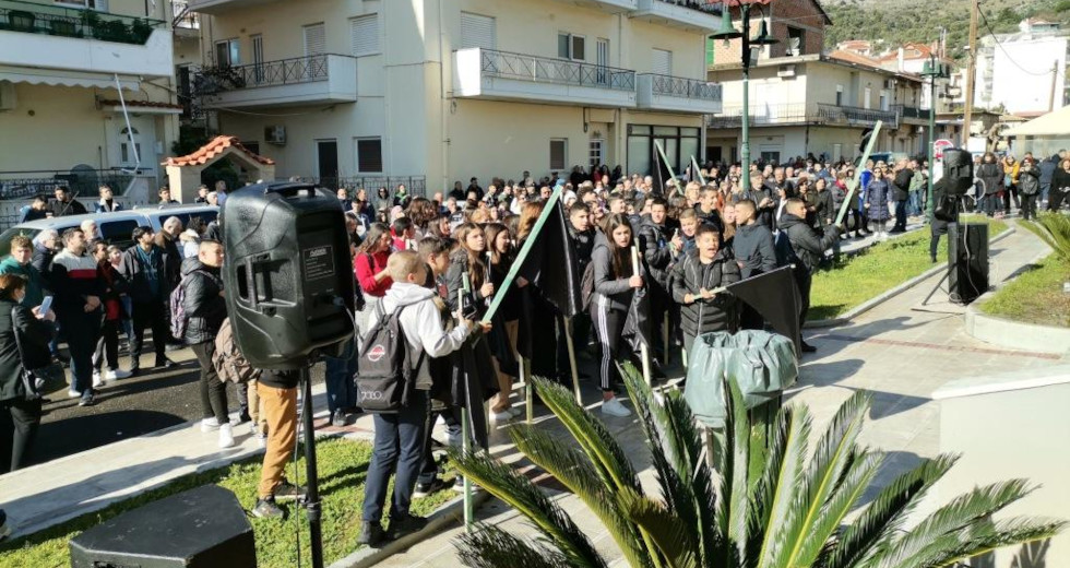 Δυναμική κινητοποίηση στον Αστακό ενάντια στη βιομηχανική ζώνη ιχθυοκαλλιεργειών