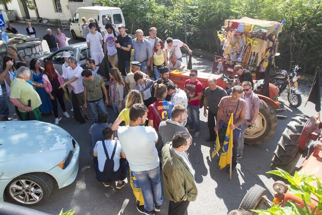 Στη «σέντρα» με πίτσα, ΕΣΠΑ και μπαλίτσα…