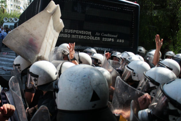 «Υπερβολική η χρήση δακρυγόνων, δίκαιη η οργή των συνταξιούχων»