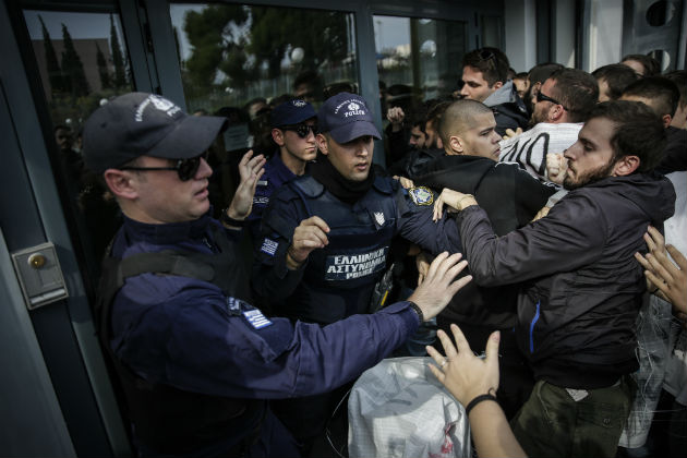 Διαμαρτυρία μαθητών στον Γαβρόγλου για τις αλλαγές στο Λύκειο