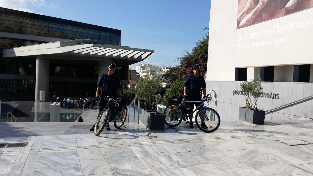 Ερχονται οι αστυνομικοί… ποδηλάτες