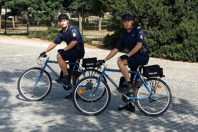 Ερχονται οι αστυνομικοί… ποδηλάτες