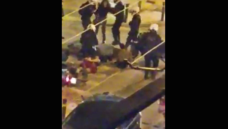 Οργή για τους διωγμούς στις πλατείες με βία και ψέματα