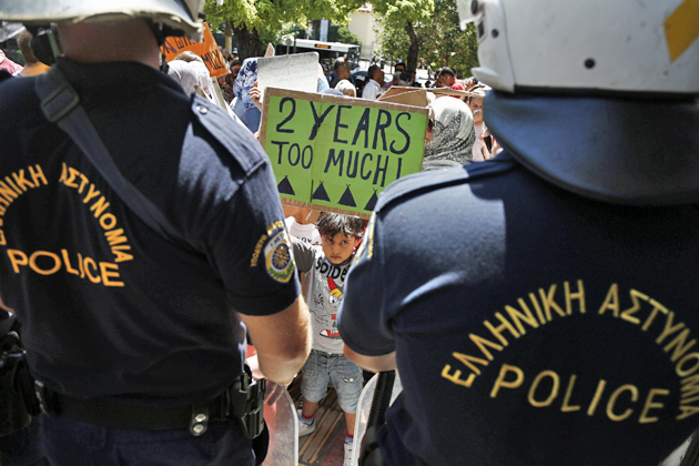 Οικογένειες χωρισμένες; Κανένα πρόβλημα για την Κομισιόν…