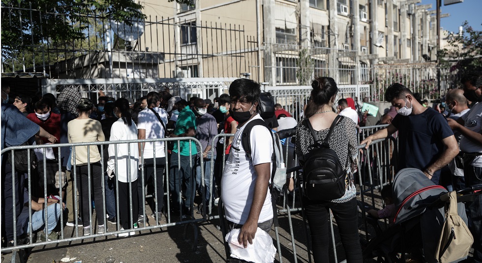Καταργούν την ποσόστωση στην υποδοχή προσφύγων, ενδίδουν στις ξενοφοβικές πιέσεις