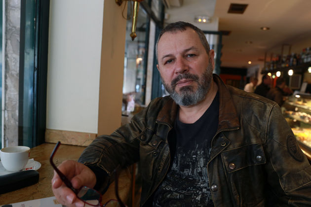 Από το «πεζοδρόμιο» στα αμφιθέατρα
