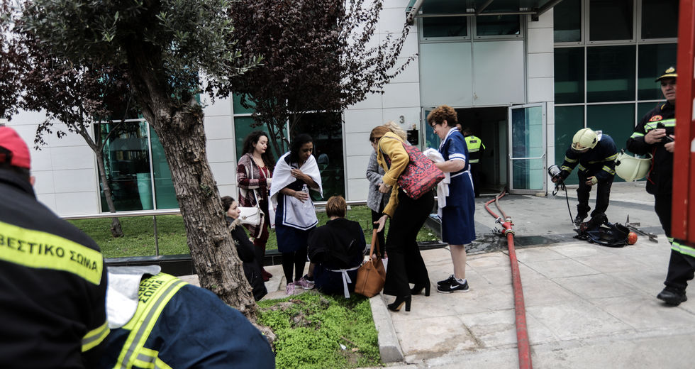Πυρκαγιά σε ξενοδοχείο στον Νέο Κόσμο