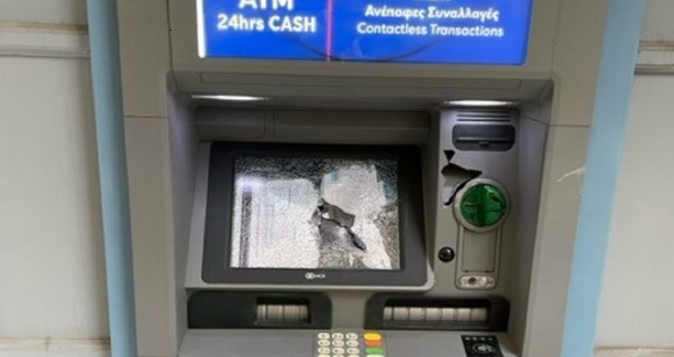 Στόχος αγνώστων τράπεζες στο Ηράκλειο