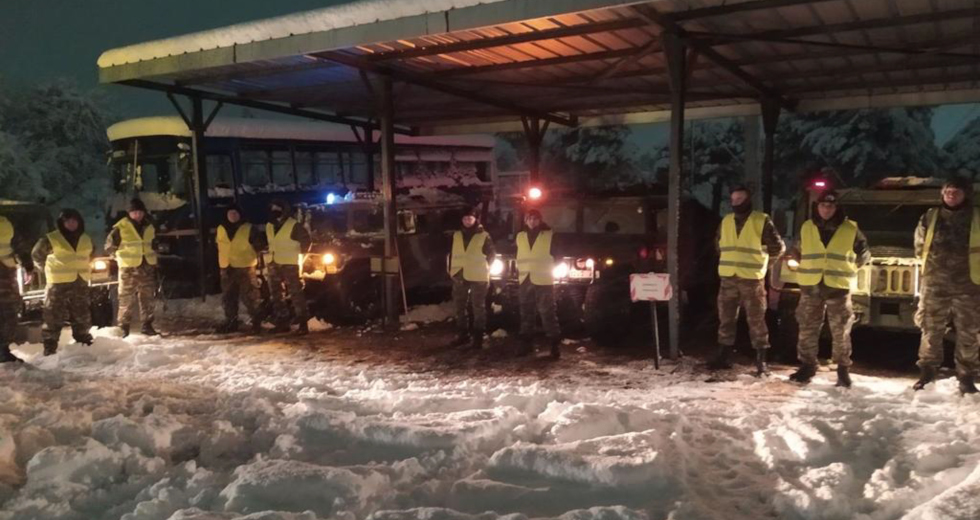 «Ιστορικός» χιονιάς, ιστορικό και το επιτελικό φιάσκο [εικόνες + βίντεο]