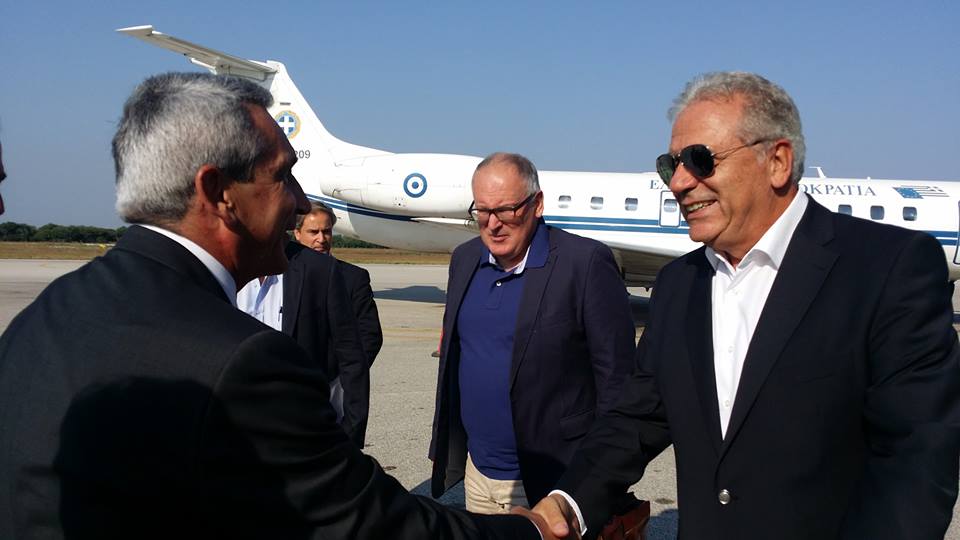 Εκπέμπουν SOS πρόσφυγες και κάτοικοι
