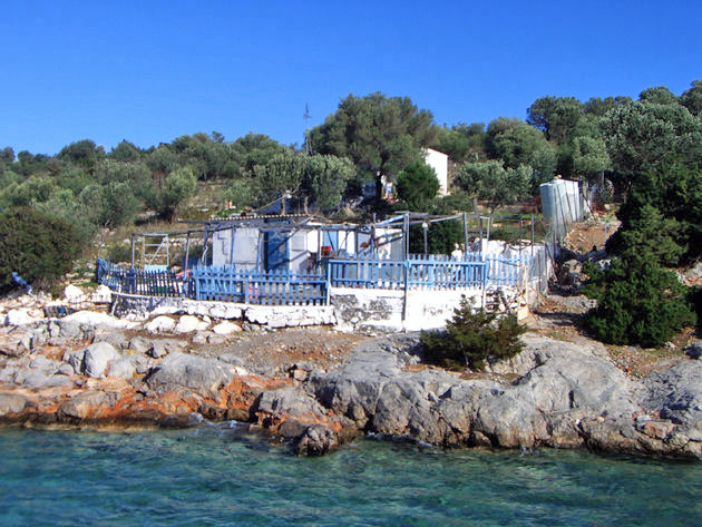 Υποχρεωτική «ταυτότητα» για όλα τα ακίνητα