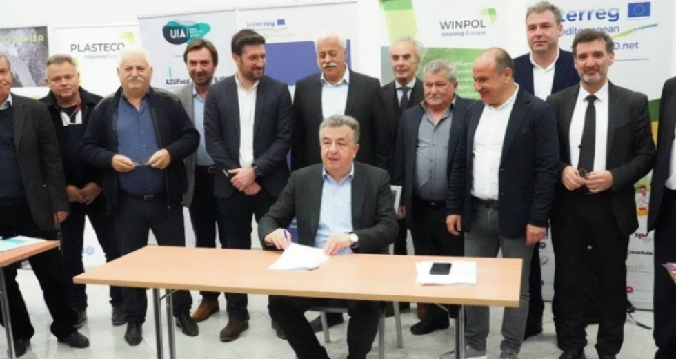 Κρήτη: Μνημόνιο Αυτοδιοίκησης – Ξενοδόχων για την πλαστική ρύπανση