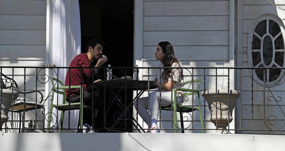Τα μπαλκόνια εμπνέουν την εποχή της πανδημίας