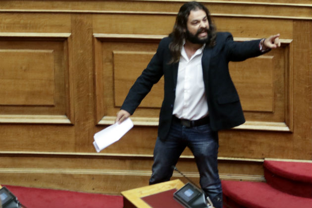 Η πάγια τακτική της Χρυσής Αυγής και τα αίσχη Μπαρμπαρούση