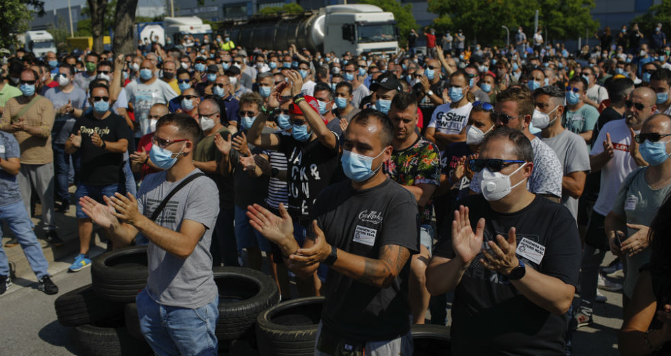 Βαρκελώνη: Στους δρόμους οι εργαζόμενοι για το κλείσιμο του εργοστασίου της Nissan